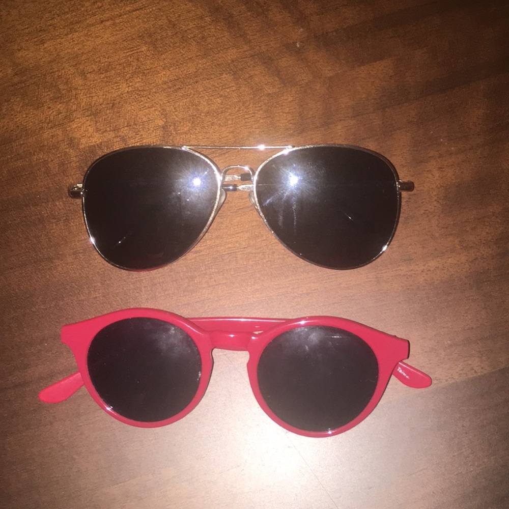 Bundle of 2 Sunglasses (UO)